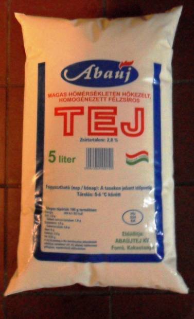 Abaúj tej 5/1 2,8% tömlõs